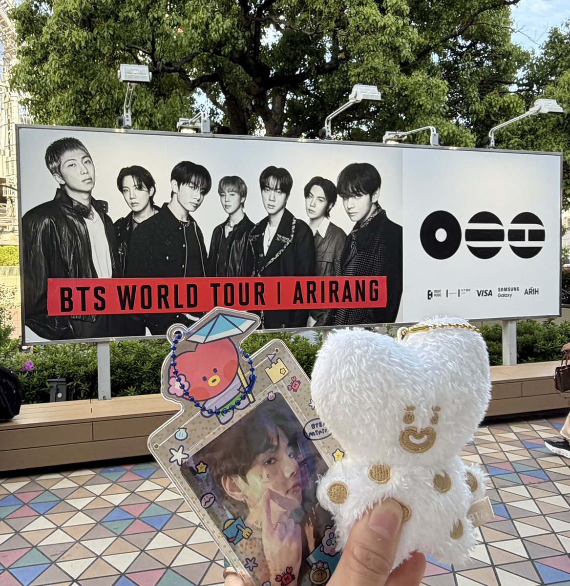 bts_kiriv's tweet photo. せめてもの空気を感じに…💣💜 https://t.co/ZBPUZPtedM