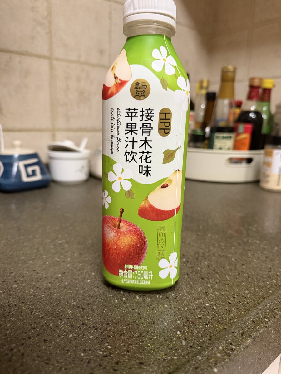 jueslibrary_'s tweet photo. @time_devb 其实 一点都不像… 白马王子汤倒还好 https://t.co/ieIezgwpiZ