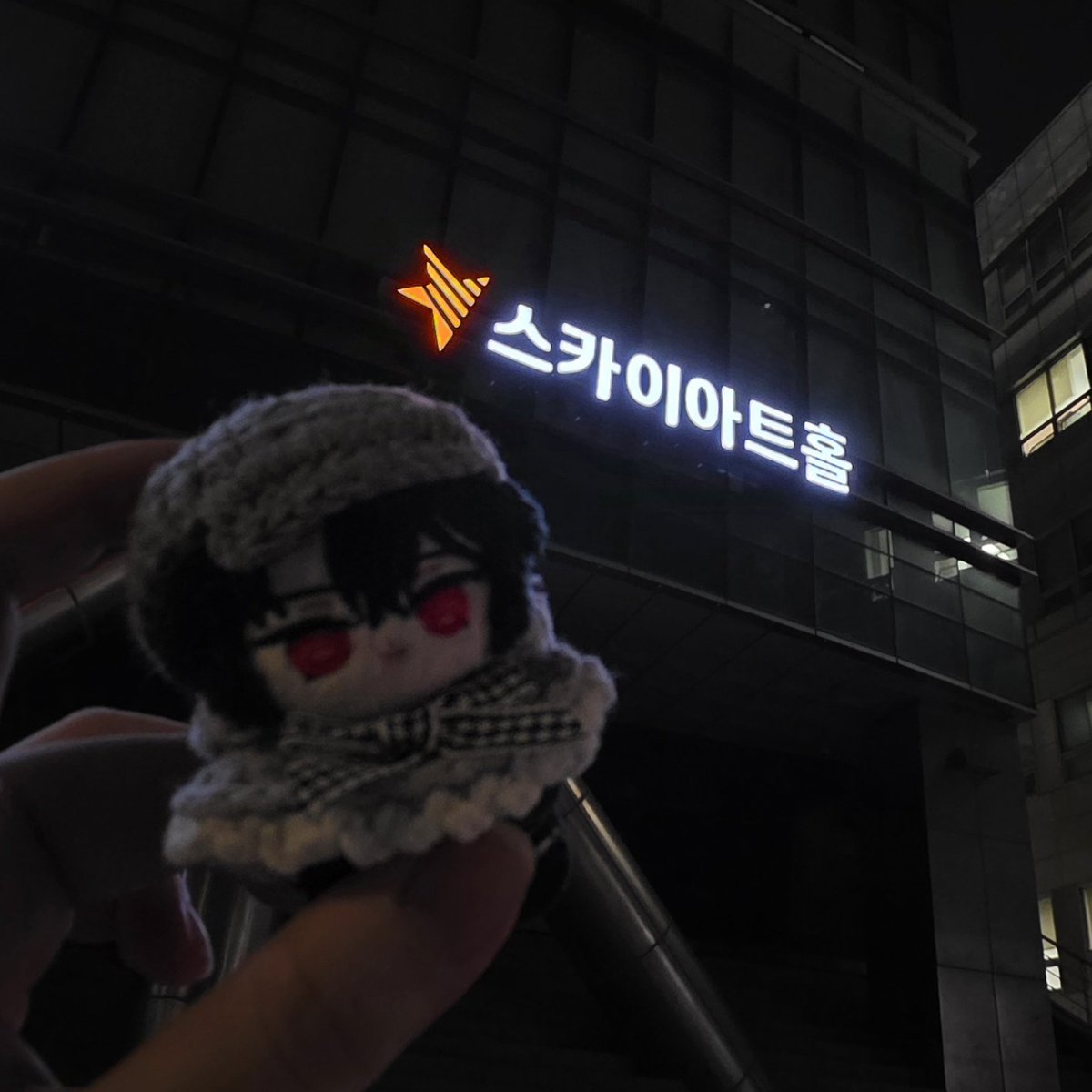 🍊୧(்▿்)୨ tweet media