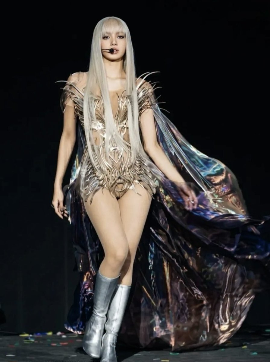 ria ✮⋆˙ tweet media