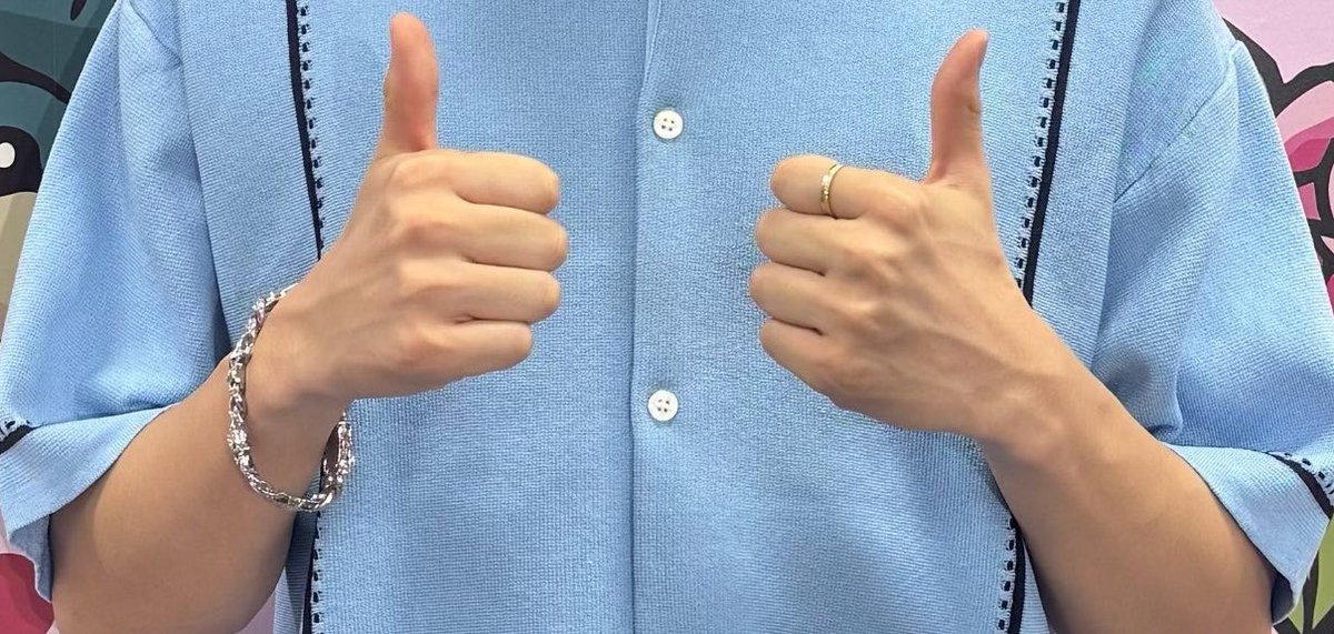 오토 tweet media