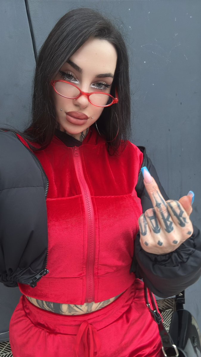 𝙔𝙊𝙐𝙍 𝙁𝘼𝙑𝙊𝙍𝙄𝙏𝙀 𝙂𝙔𝙈𝙍𝘼𝙏 tweet media