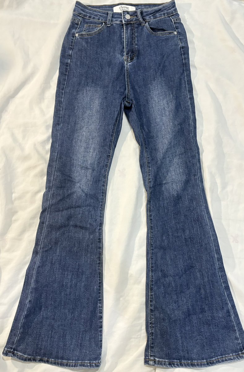 applepaperr ໒꒰ྀི -᷅ ⤙ -᷄ ꒱ྀི১ | F เสื้อทักเดม tweet media