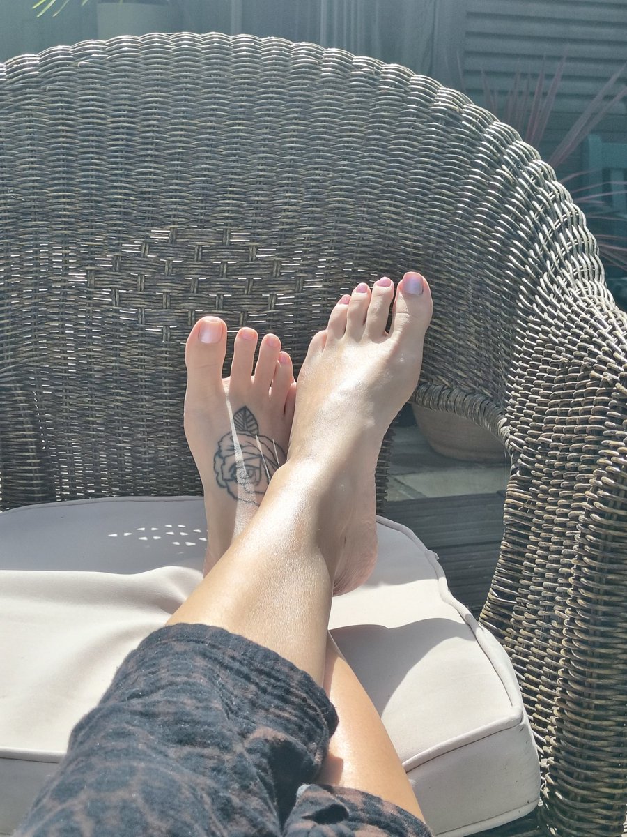 GreekGoddess tweet media