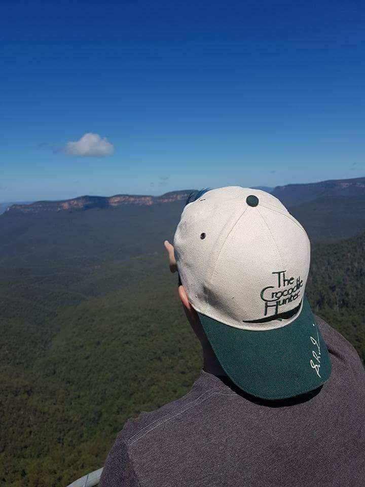 <a href="/PokemonWithRose/">Rose 🌹| 46% funded</a> I want to go back to Australia, specifically Queensland 🦘 I was near Sydney for most of my time working in Aus and only got to spend one day in QLD at Steve Irwin's Zoo. I need more time to take in that incredible place. 
throne.com/barkinwithbirch