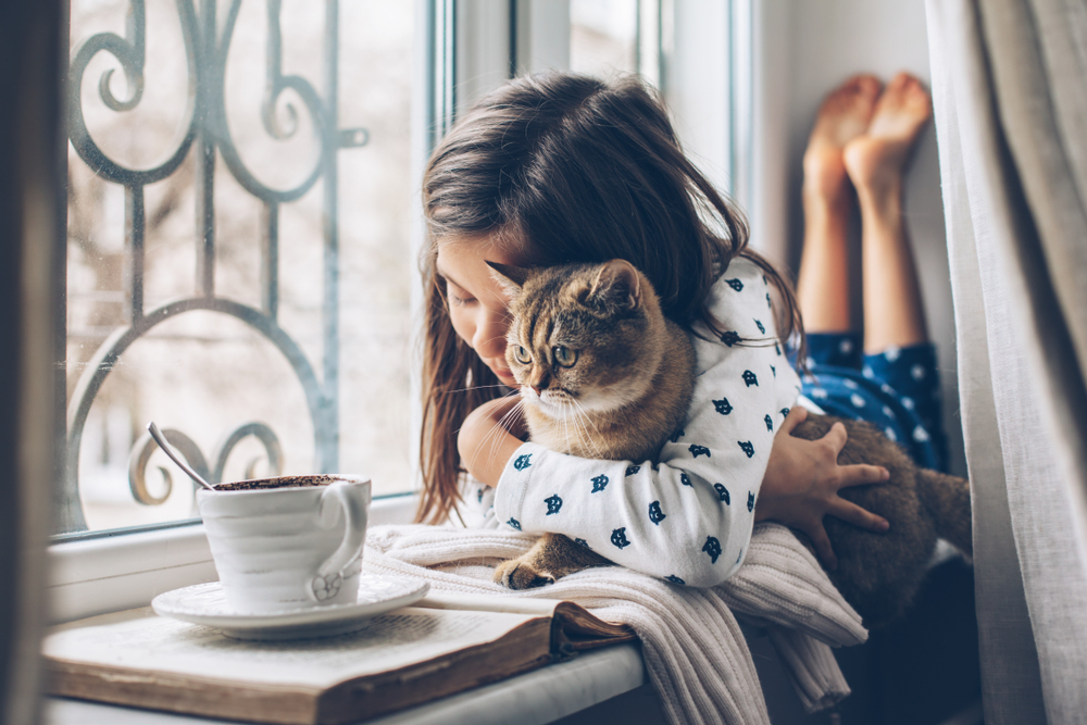 BethFratesMD's tweet image. Sometimes the best things are simple 
and so sweet. No need to 
overcomplicate.
Let's get back 
to basics---
Kindness, 
respect,
love...
🙏😊
🌹
#SaturdayVibes #SaturdayMotivation #Caturday #Cats #Kindness #BeKind #GiftKindness