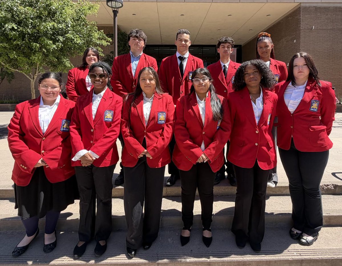 CAVITschool's tweet image. 🎉 Congratulations to our awesome SkillsUSA state competitors who earned three medals in skill and leadership competitions 🏅

#congratulations #SkillsUSA #CAVIT #leadership #medals