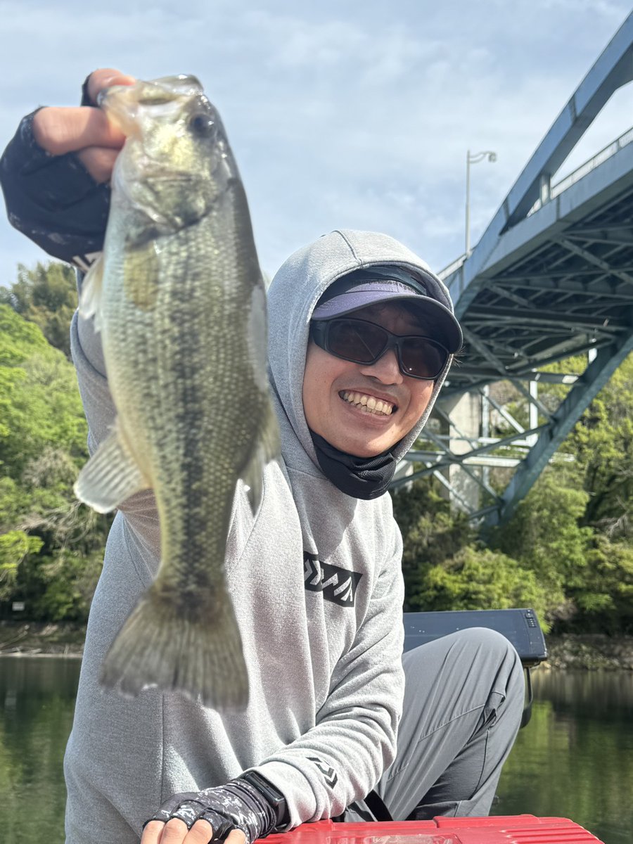 イケヤ tweet media