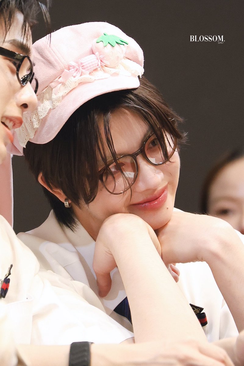 หลิง𝐁𝐥𝐨𝐬𝐬𝐨𝐦♥ tweet media