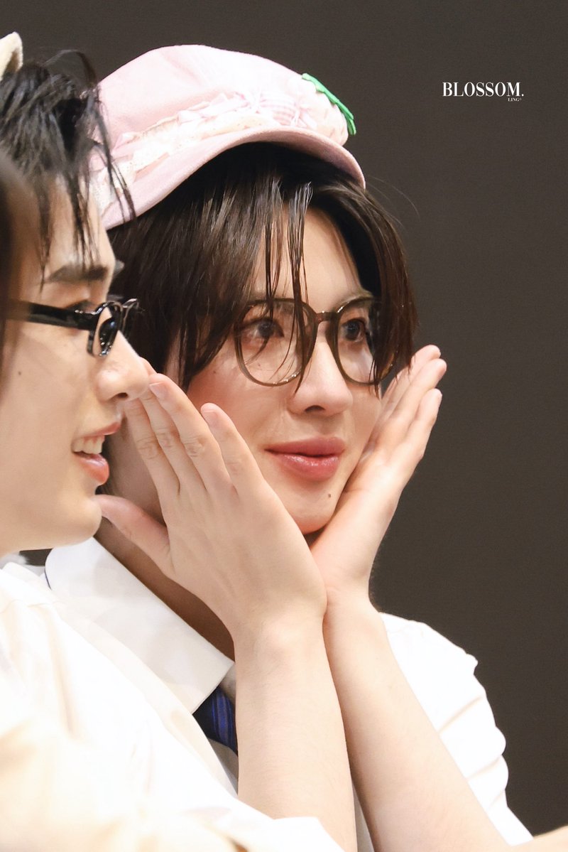 หลิง𝐁𝐥𝐨𝐬𝐬𝐨𝐦♥ tweet media