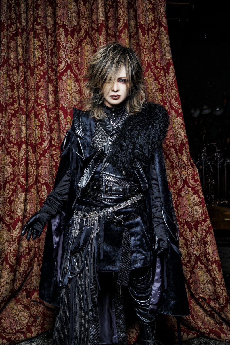 NICOLAS_OFFICIAL tweet media