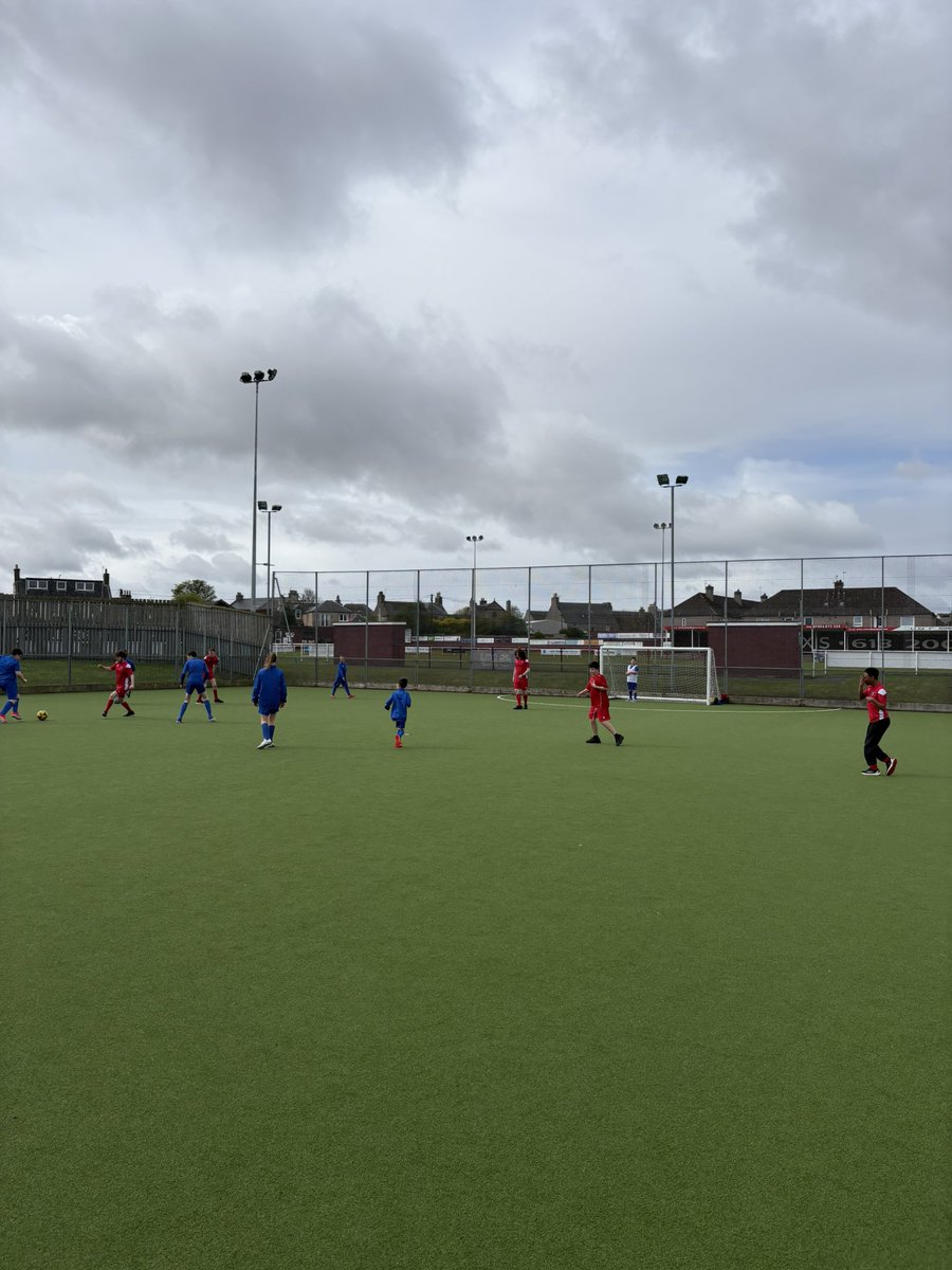 LouScott82's tweet photo. Thanks as always to @SalvesenFC Para Team for coming along today. Always great to catch up. @TranentFCYouth @scottishgas @ScottishFA @ScotFASouthEast #ParaFootball #FootballForAll https://t.co/Jw7mOrkBik