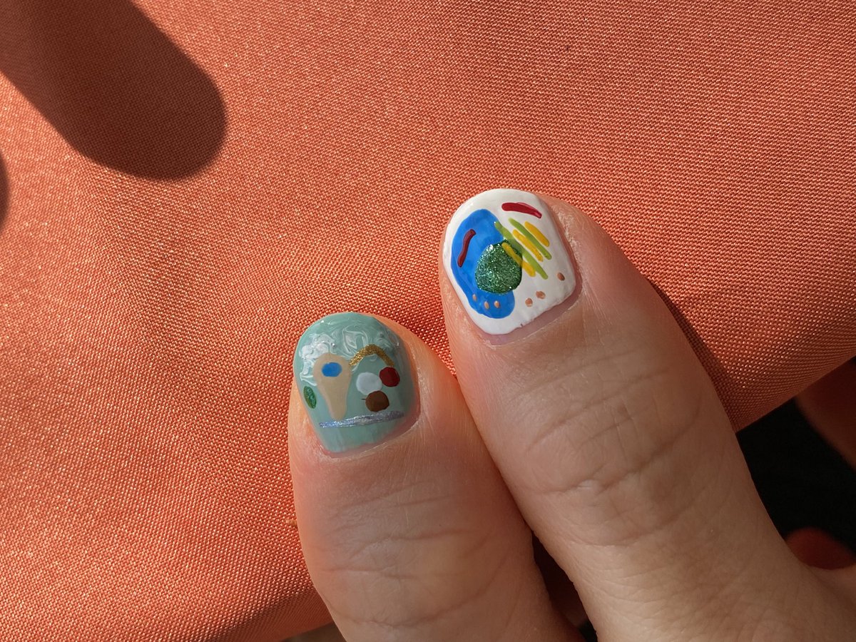 つめをぬる人さんにナウシカとときめきトゥナイトをイメージしたネイルにしてもらった💅