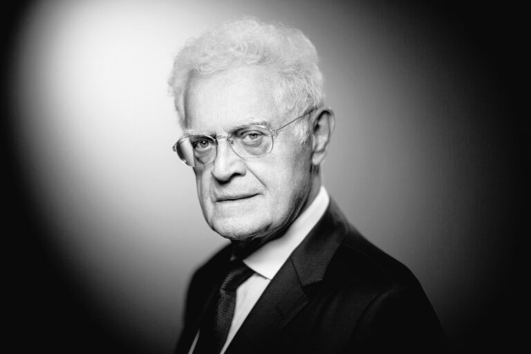 Monascope7's tweet image. Triste temps pour les personnalités françaises en 2026 🕊️

- Rolland Courbis (72 ans)
- Bruno Salomone (55 ans)
- Isabelle Mergault (67 ans)
- Lionel Jospin (88 ans)
- Loana (48 ans)
- Nadia Farès (57 ans)
- Nathalie Baye (77 ans)