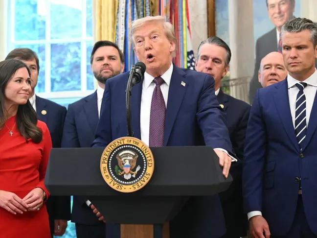 Lina_rays1ya's tweet image. Come on Americans, if he could stand for a third term, would you vote for him again?
Truthfully…..