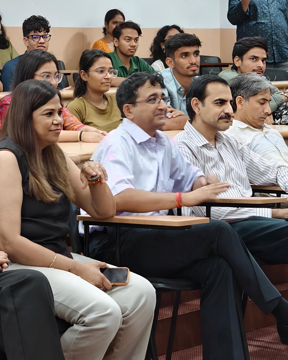 terischool's tweet image. An evening celebrating India’s diverse cultural traditions, bringing together rhythms, roots, and shared heritage at TERI SAS.

#TERISAS #StudentLife #CampusLife #HigherEducation #University #IndianCulture #ChendaMelam #CulturalEvents