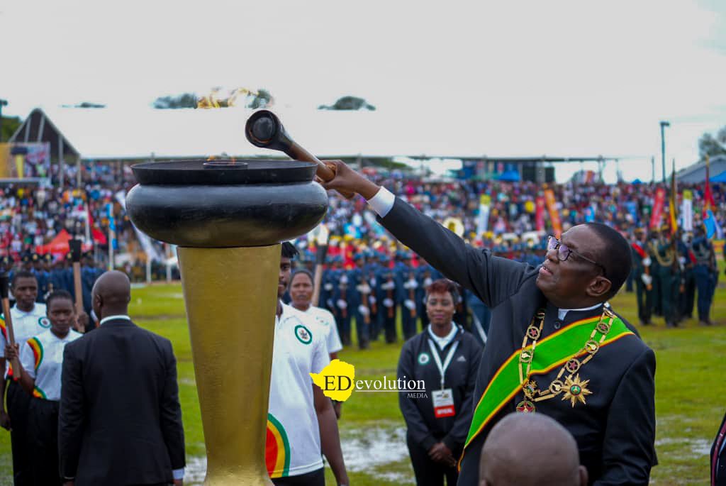 EDevolutionZW tweet media