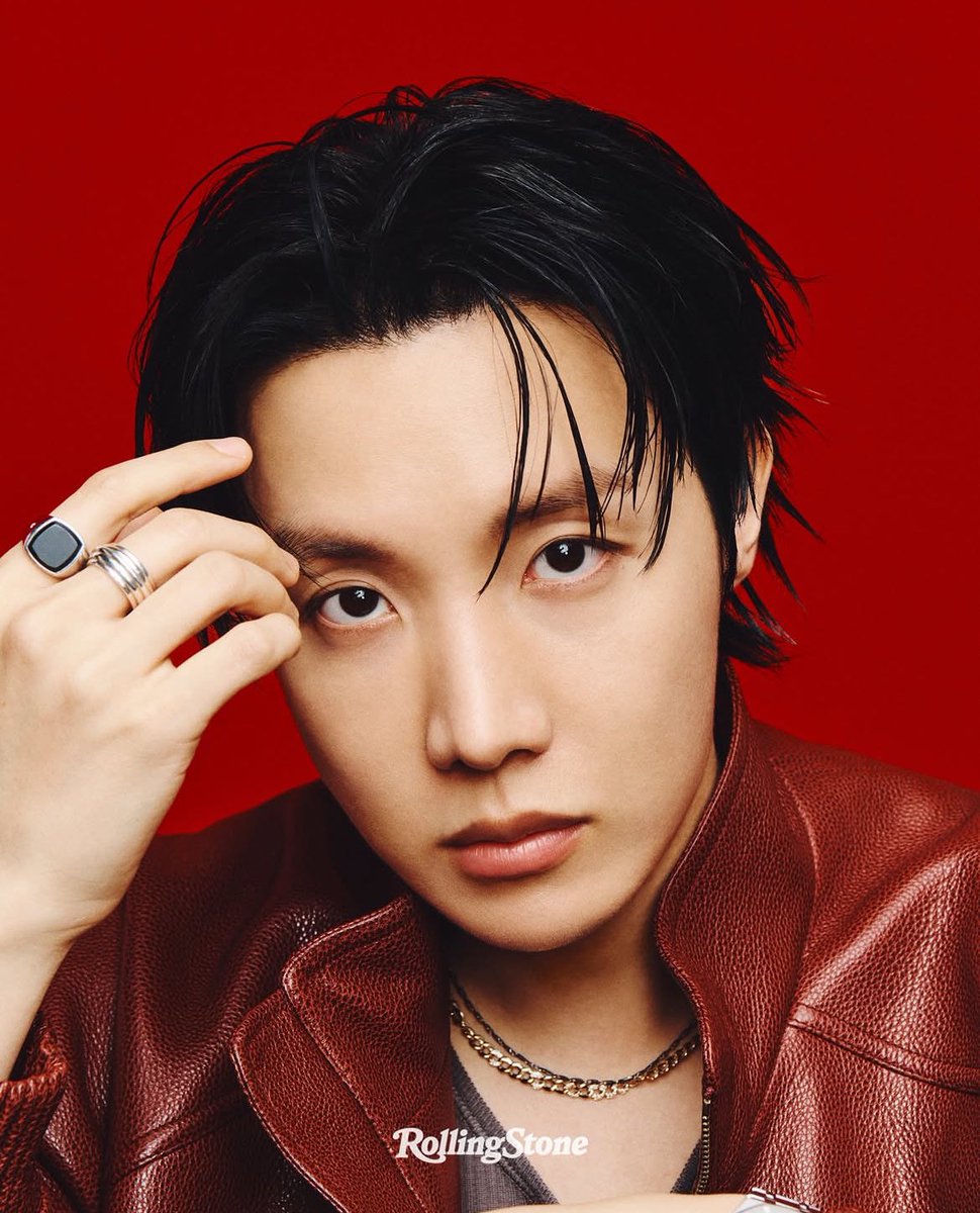 planet_melo's tweet image. 📸| #ROLLINGSTONE VIA FEED [IG] - (rollingstone)

🗞️: “Em sua entrevista de capa, @
#uarmyhope do @bts_bighit se abre sobre se sentir preso em uma caixa em 2022, antes de lançar seu álbum solo de estreia, e como esses sentimentos mudaram.

[+]

BTS FOR ROLLING STONE
#JHOPE #BTS