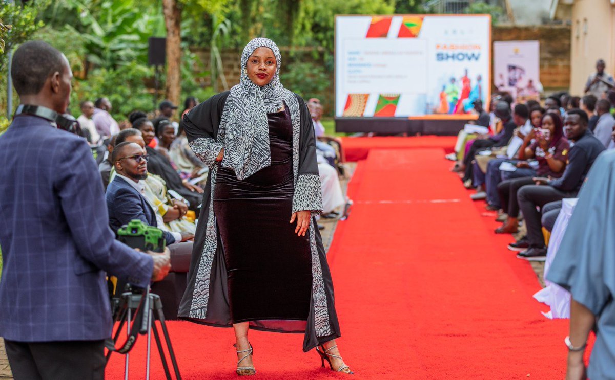 EinsteinRising's tweet image. The first runway moment where empowered, skilled #women confidently showcased exceptional pieces they crafted themselves through the @Skills4ChangeUG tailoring training. A true celebration of talent, resilience, and purpose.

Our sincere appreciation to all #partners who made