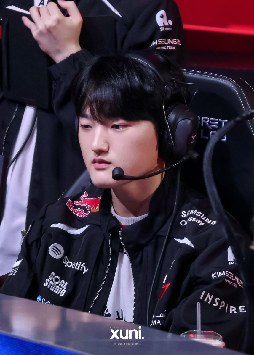 Xuni 수니 tweet media