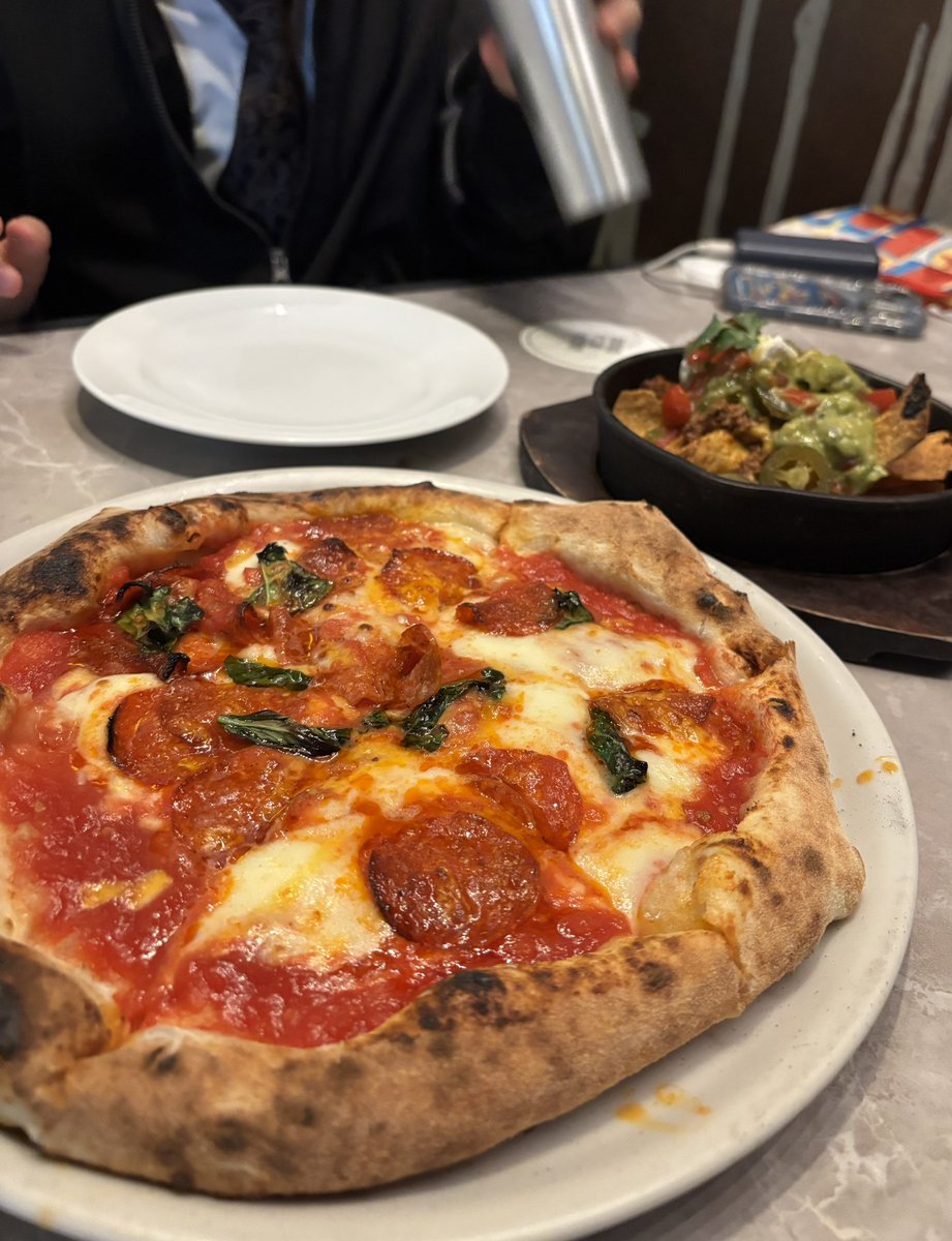 くろこしょう tweet media