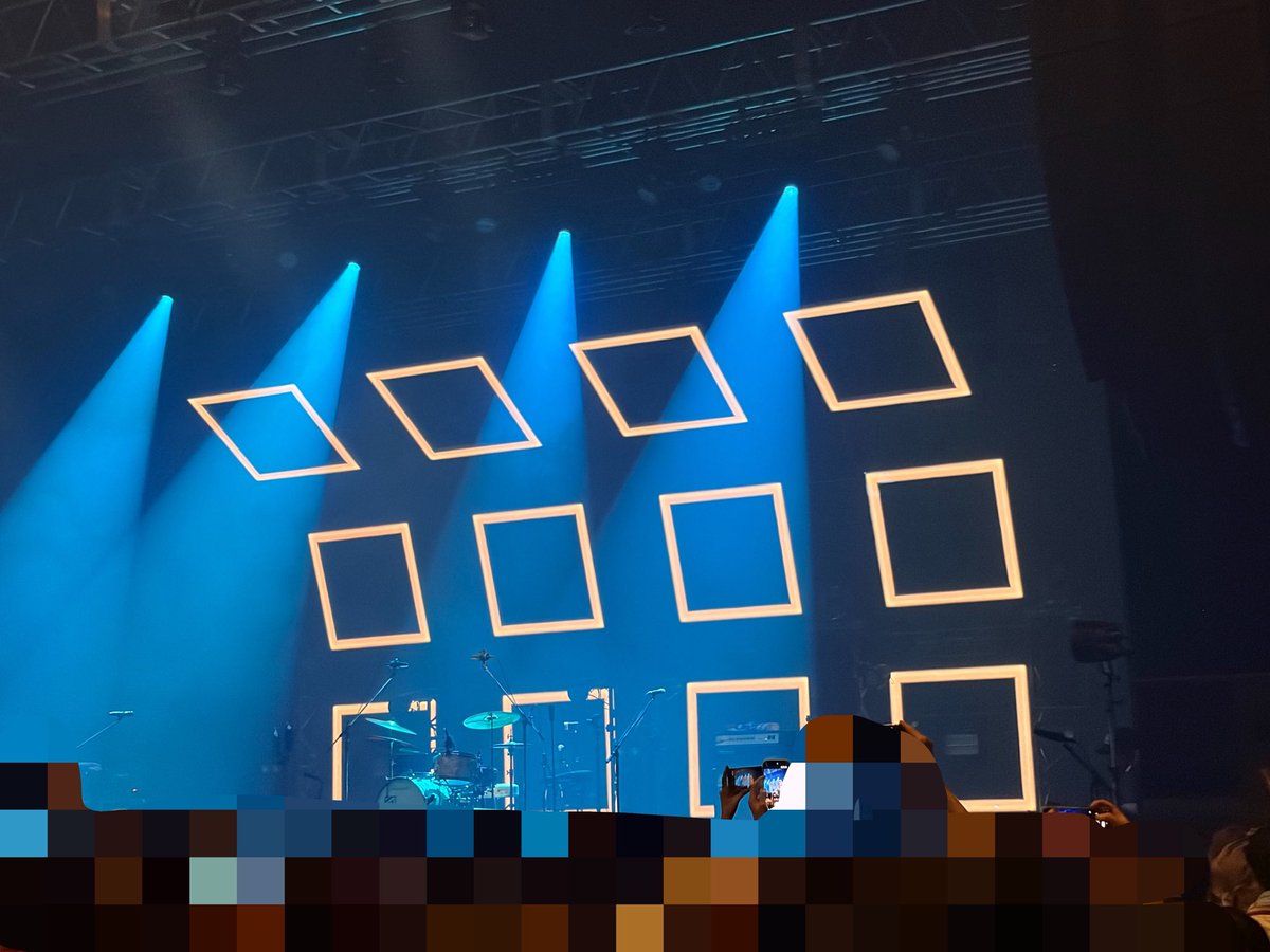 あひさ tweet media