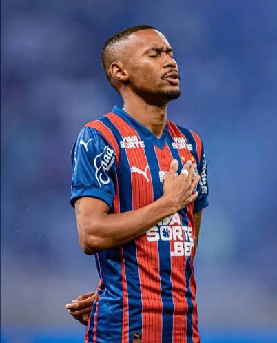 Tonnbahia tweet media