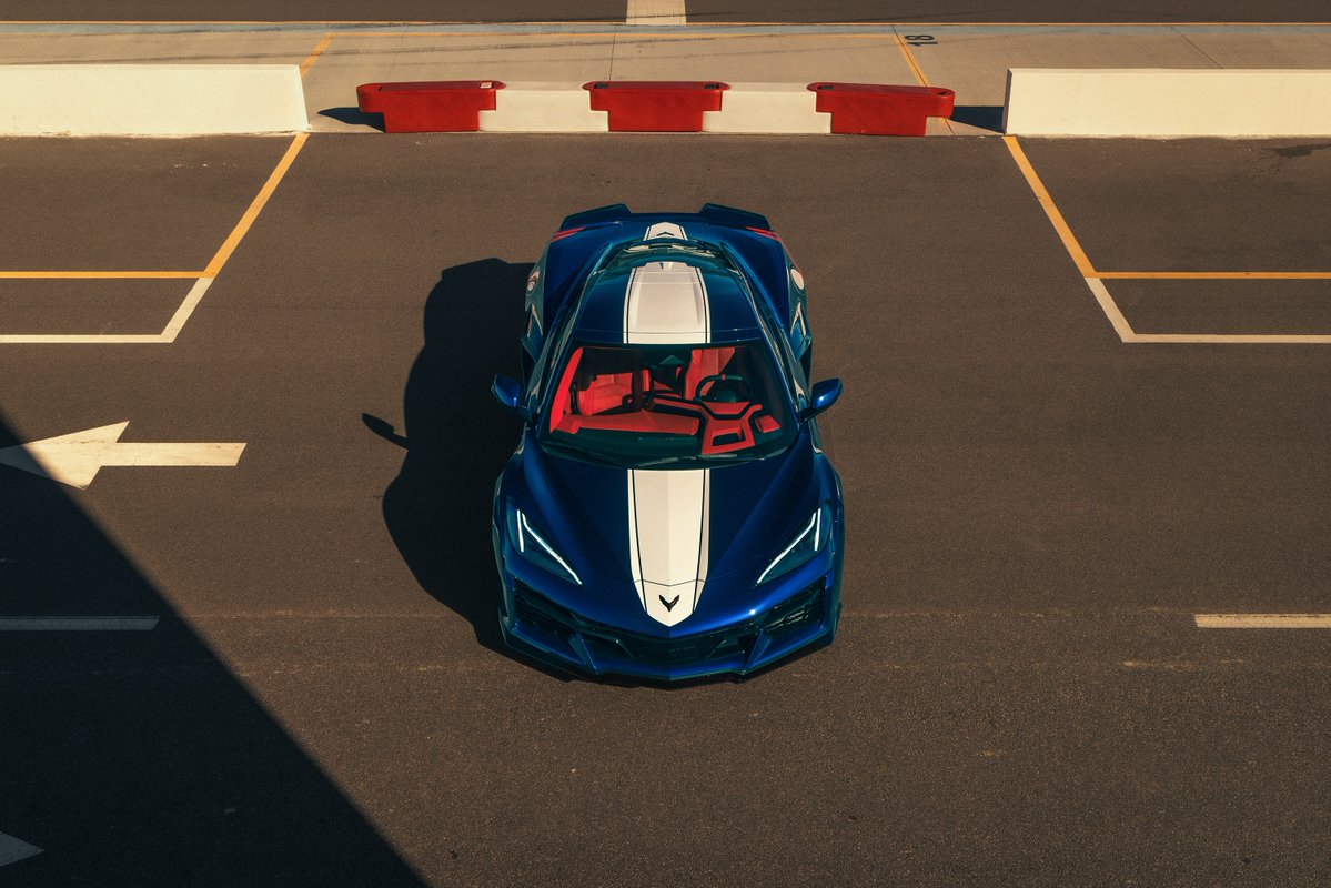 MohawkChevrolet's tweet image. Introducing the 2027 Corvette Grand Sport with a powerful LS6 6.7L V8 engine delivering an impressive 535 hp and 520 lb-ft torque. Experience unmatched performance and style on every drive! #CorvetteGrandSport #Corvette #MohawkChevrolet #Chevrolet #TogetherLetsDrive
