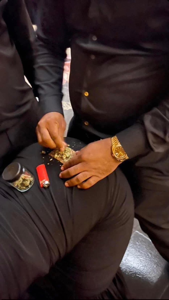 𝒜𝓃𝑔𝑒𝓁🪽 tweet media