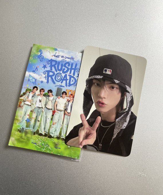 bkft2e1103's tweet photo. 투어스 VR콘서트 브이알콘 러쉬로드 
도훈 신유 포카 양도

각 1.5 일괄2.5

2호선직거래, 반택가능

https://t.co/ILfMIuBfgP

투어스 tws 신유 도훈 영재 한진 지훈 경민 포토카드 양도 도훈포카 도훈양도 메가박스 rush road concert 특전 2차 포카 TWS pc photocard poca wts sell https://t.co/JSlTcfEoHi