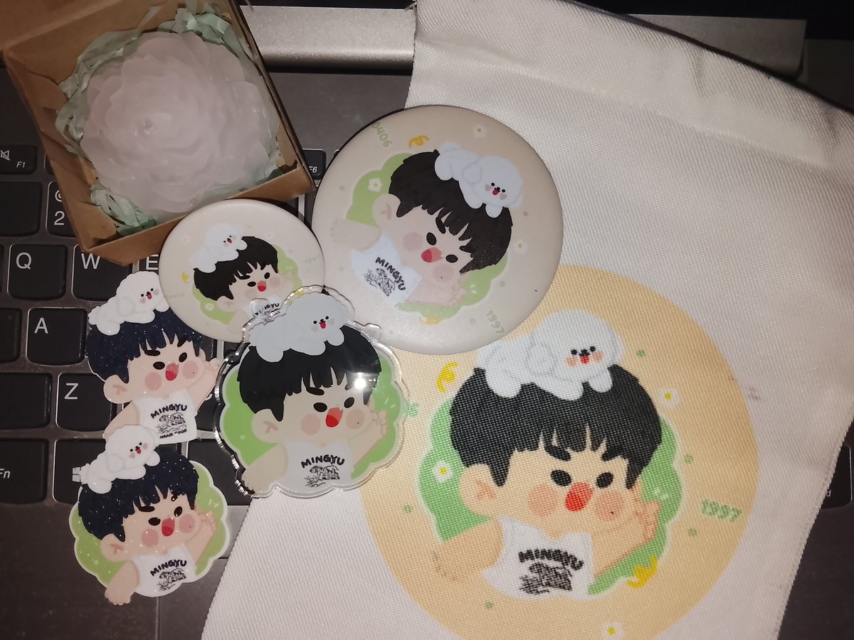 LUCUUU SEKALII LAA🥹🥹 makasii banyakk kaa <a href="/swonu96/">𝒂𝒍𝒔𝒂</a> udah mauu trade sama aku💗 hampir ga dapet slott trade inii😭😭