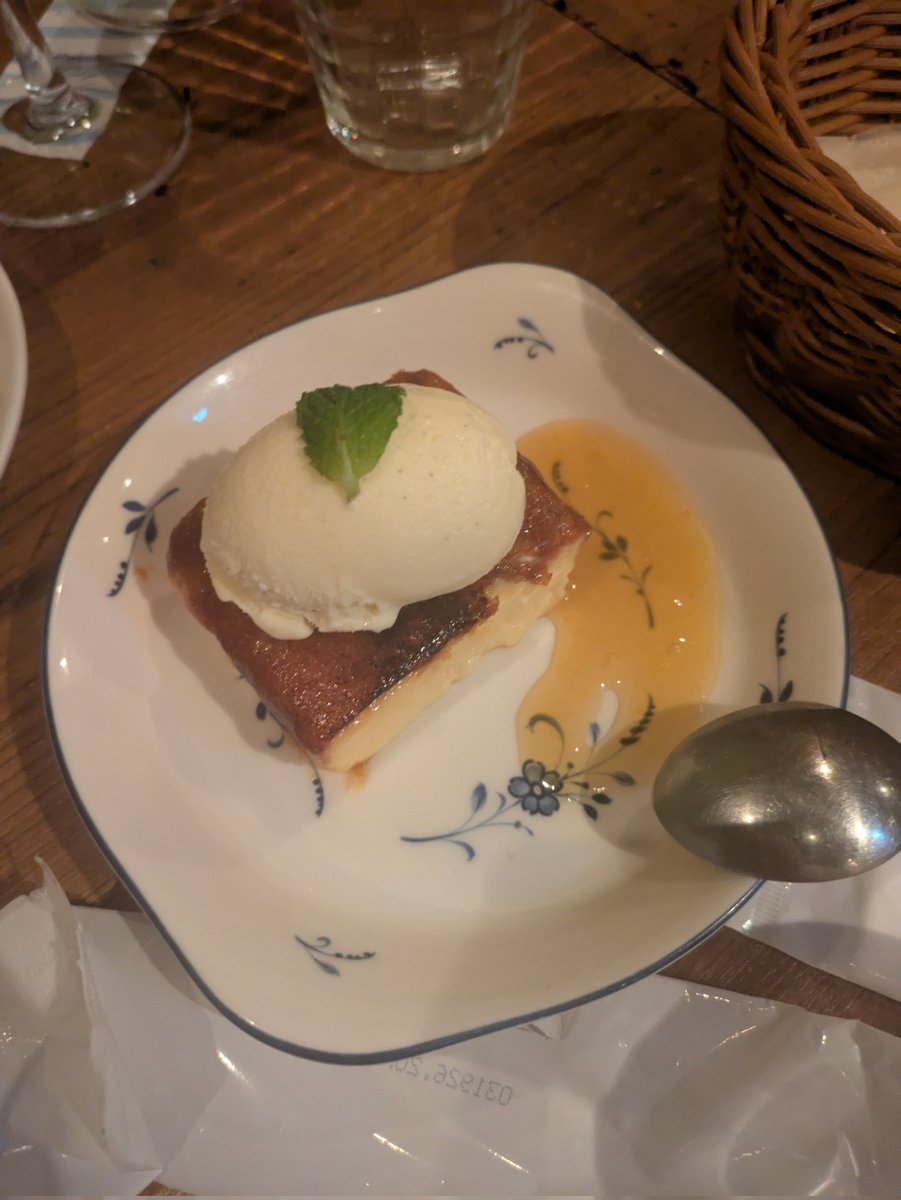そとせい tweet media