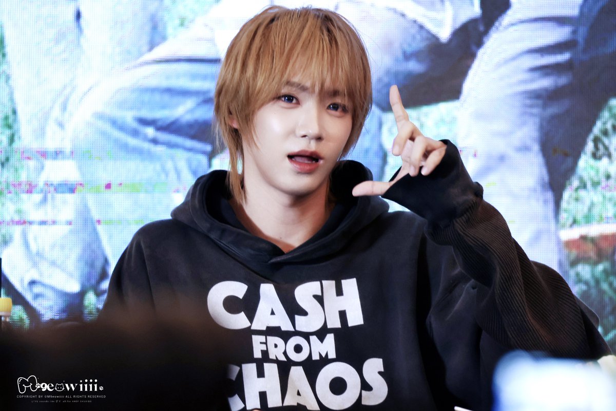 먕᳐マ tweet media