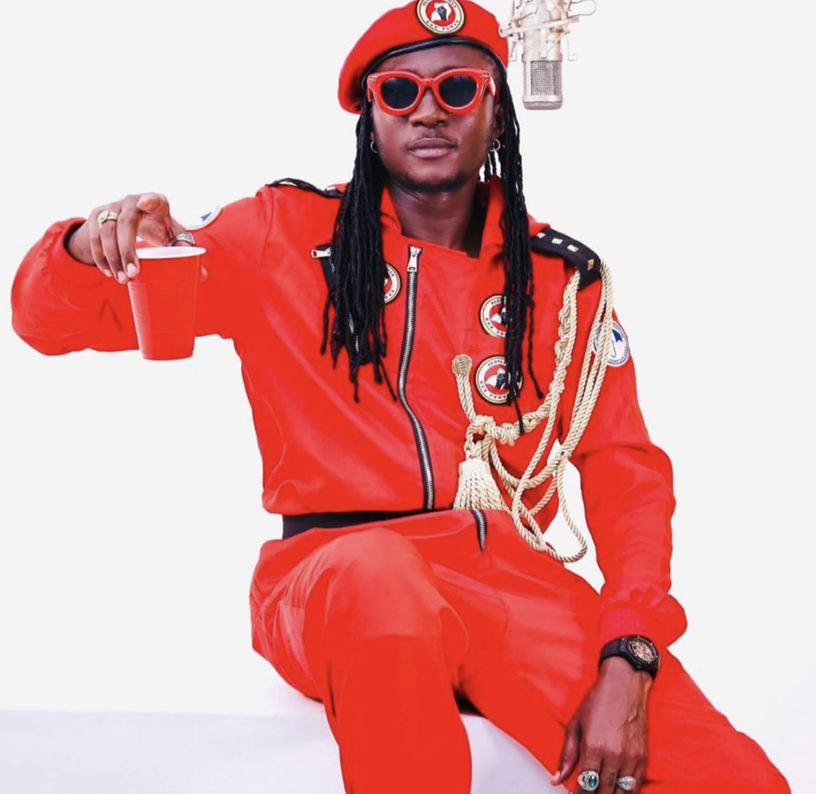 BlackMambaso's tweet photo. When @ZizaBafanaUg and the likes heard that @eddykenzoficial was given UGX 5B for the Sacco , they thought it was for sharing among a few Kampala artists  like it was in the previous artist leaderships where these guys used to get money from govt and moved away with out proper accountability. 

He is now lamenting simply because UNMF refused to give him UGX 200m that he wanted to take without following the right procedures, I think he thought he had joined AIM global or super life because who expects ugx 200m from a Sacco were you haven’t saved even UGX 15M and on top of that , you want to take it through the window so that no body can trace it. 

Kenzo can’t do that,you can shout as much as you can with the help of @kingsaha_256 and all your fellows but kenzo won’t give you guys money without following the right procedures and I can tell you he is not moved by your tribal talk and all the insults, he also doesn’t plan to respond to you. 

@kingsaha_256 should tell the process he has been using to get money from the federation , how come they’ve never refused to give it to him ? It’s simply because he follows the right procedures. 

Byebyo @ZizaBafanaUg you can go a head and lament , Kenzo won’t respond to cheap talk.