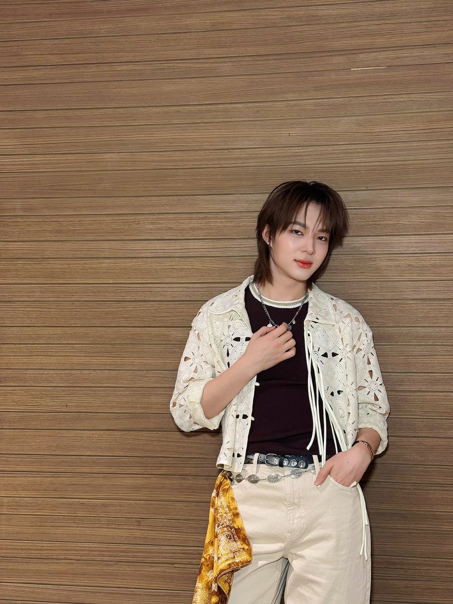 ZeeNuNew.International (𝙎𝙡𝙤𝙬) tweet media