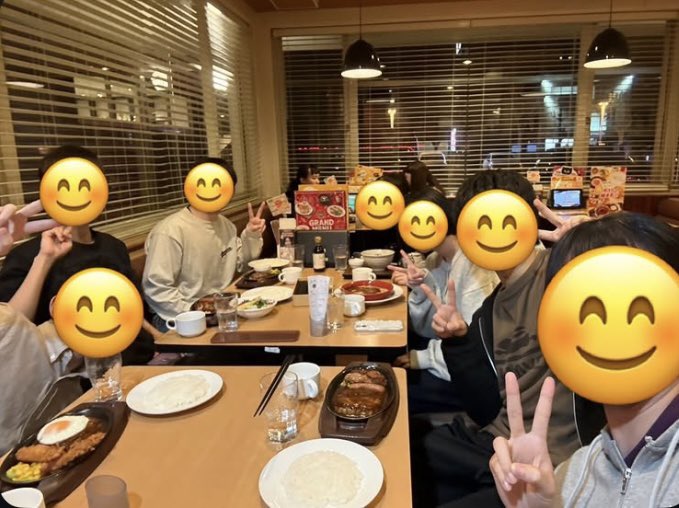 tmpu_ttc's tweet photo. 4月17日(金)の部活後に新入生とご飯に行きました🍚
入部〆切は明日19日(日)です！
入部を希望される方は、LINE、Instagram、Xのどれかに連絡をお願いします！🏓 https://t.co/S6hhaUbjM2