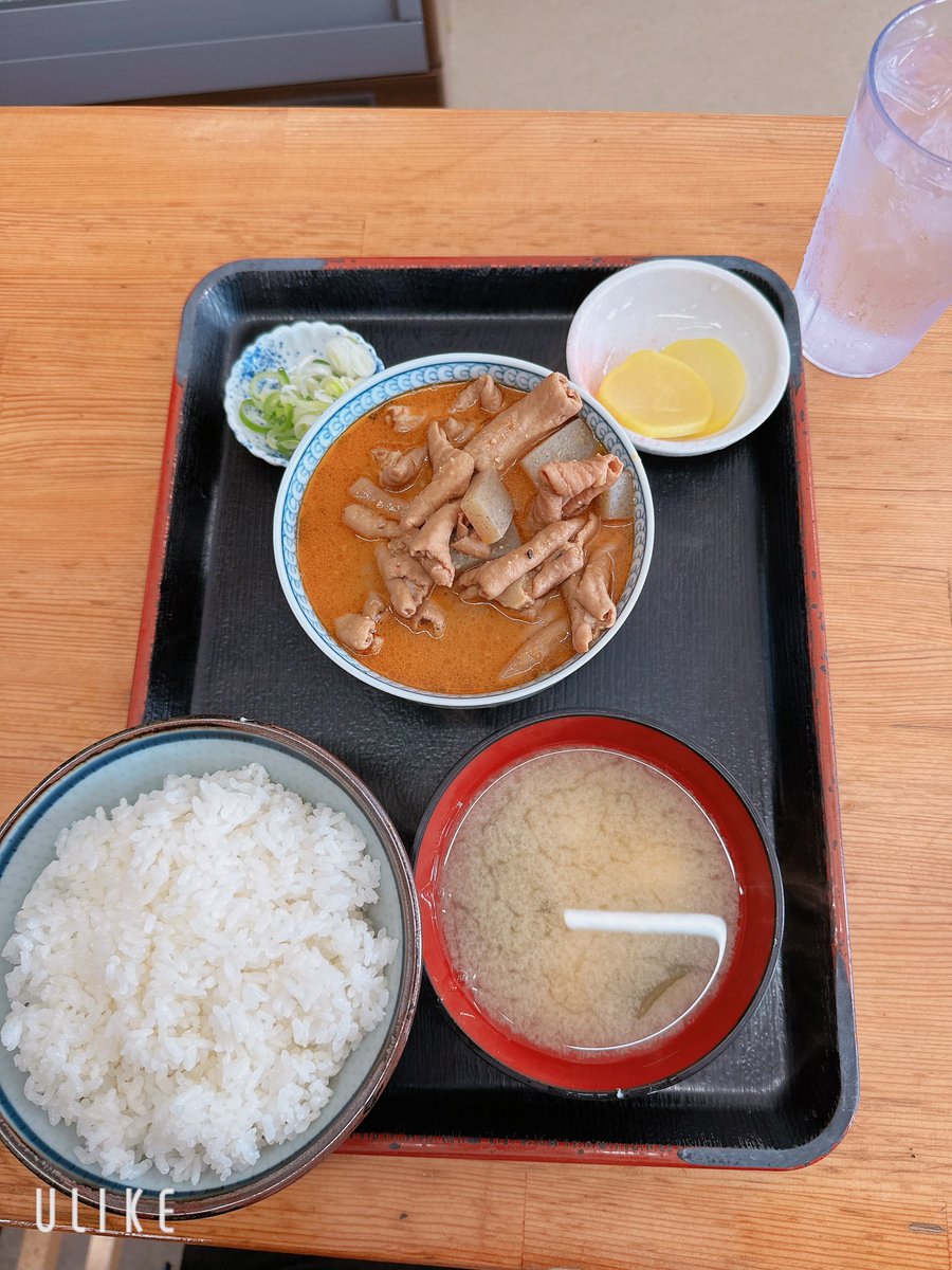 ありんこ tweet media