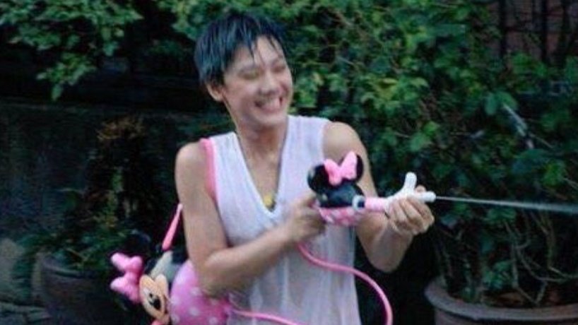 bemy10velyjay's tweet image. น้องเตนล์บอกว่าคิดถึงเทศกาลสงกรานต์ที่ไทย เคยเล่นตอนสมัยเรียนเมื่อ 10 ปีที่แล้ว 🥺

#SOLDOUT
#SOLDOUT_TEN_EP3