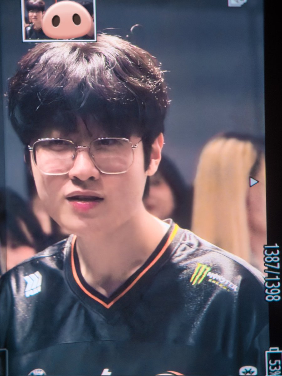 260418 HLE vs GEN 승리 팬미팅 

fluffy～😘

#ZEUS ＃제우스 #HLEWIN
