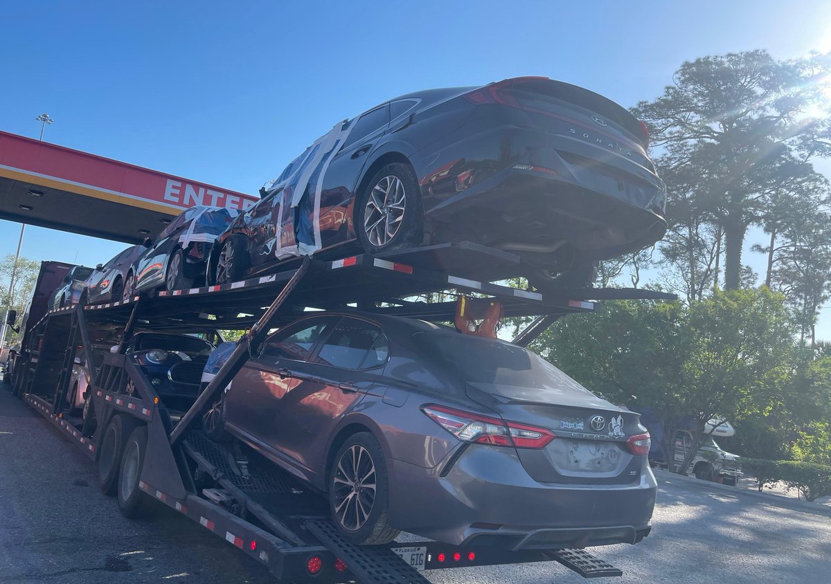 Kezie_logist01's tweet image. 2015 Mercedes-Benz C300
2020 Hyundai Sonata

We don’t just ship cars… we move them with precision and power.
Kezie Logistics — perfection in motion 🚚🔥
#CarShipping #DeliveredRight #LogisticsLife #ShippingExperts #AutoLogistics