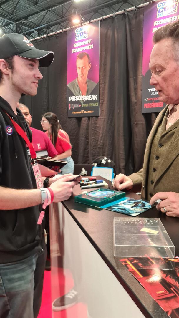 SGMaldini's tweet image. Cet après-midi, j'ai eu l'honneur d'être le porte-parole de @stargatefusion pour la remise du trophée francotrophé Stargate a nôtre éternel colonel Marchall Somner. @robertpatrickT2

#Atlantis #RobertPatrick #t2 #Terminator