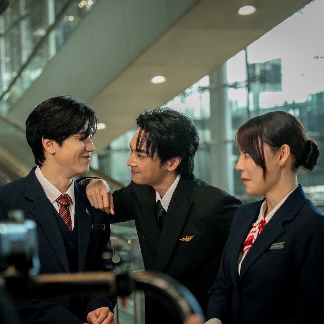 min 🐻‍❄️ ಇ tweet media