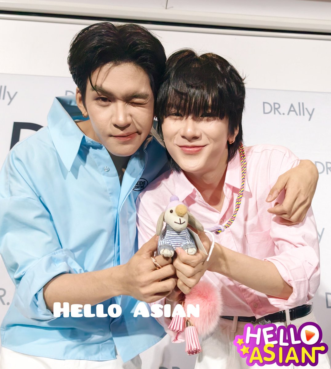 Hello Asian tweet media