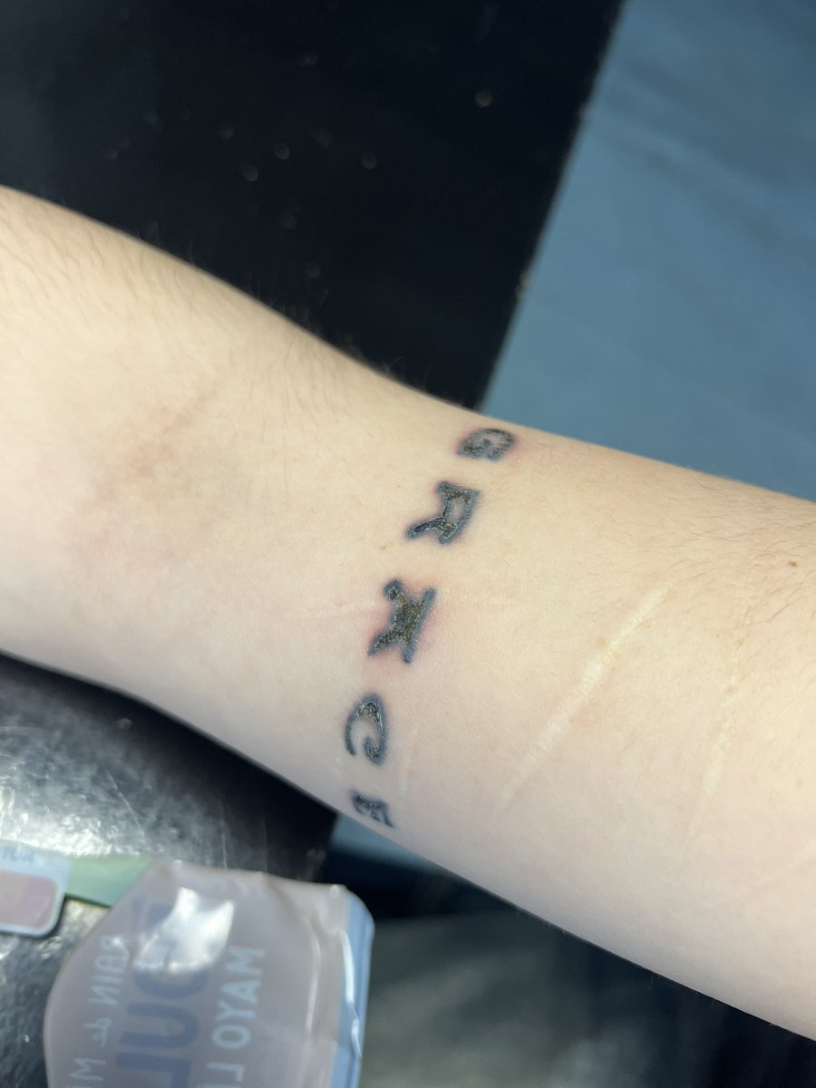 𝖆𝖒𝖇𝖗𝖊 ✶ tweet media