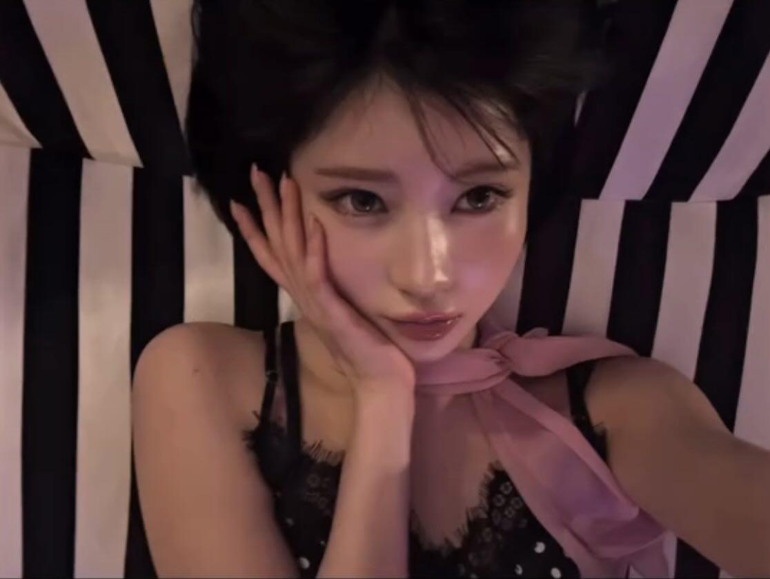 emiᡣ𐭩 tweet media