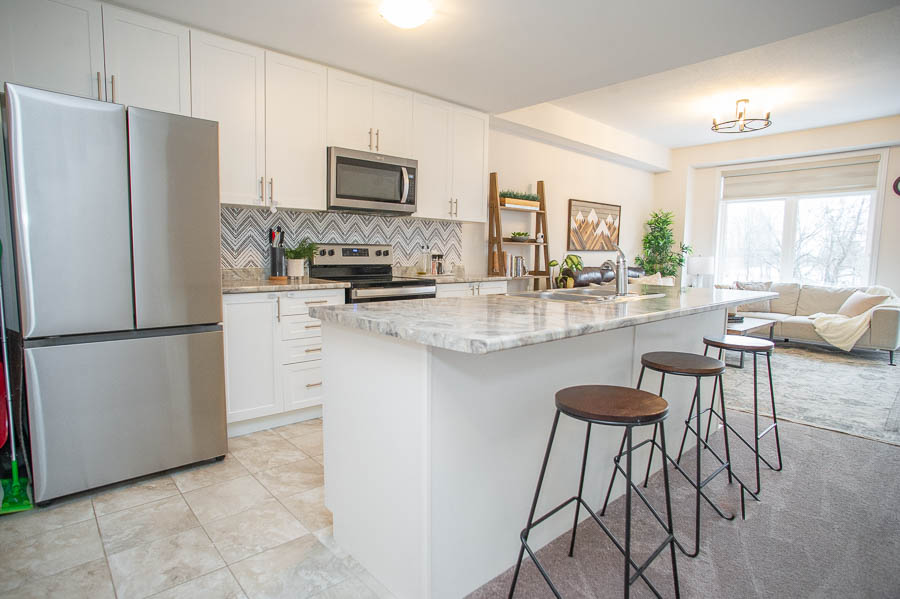 TeamKateAgents's tweet image. #ForSale! 77 Diana Avenue, Unit 49 in #Brantford offers 3 bedrooms, 2.5 bathrooms, and a rare walk-out basement backing onto peaceful greenspace. Listed for $599,900. #RealEstate 

Revel Realty Inc. - The Kate Broddick Team
Kate Broddick - Real Estate Sales Rep