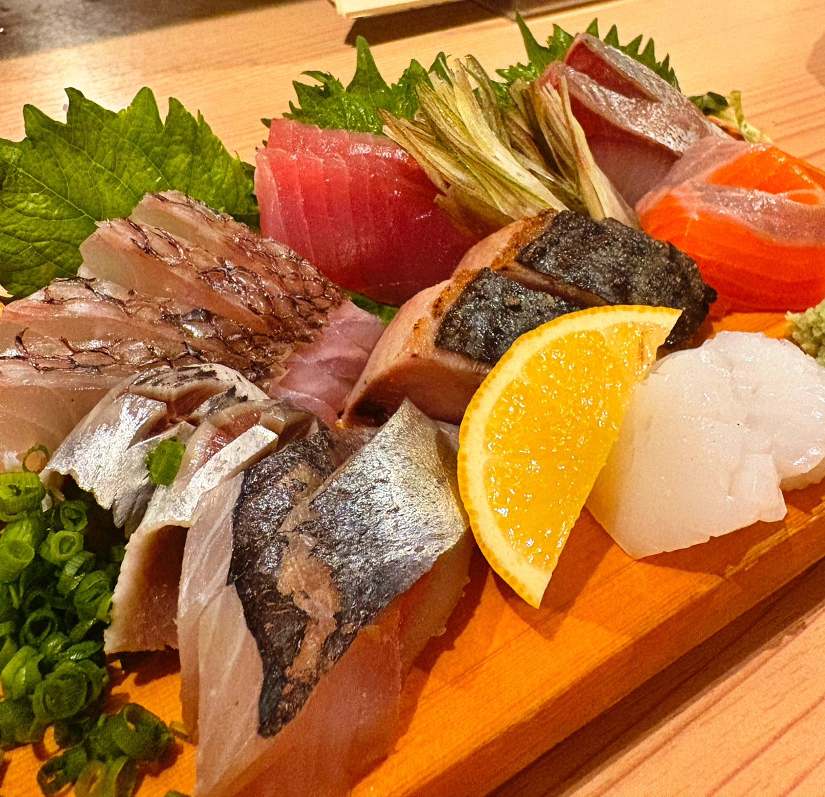 今日も呑むぞー
おー！！！！！

新じゃがと仙台せりのポテトサラダが秀逸すぎてうれしい

来たことないお店でテンションあがりまするー