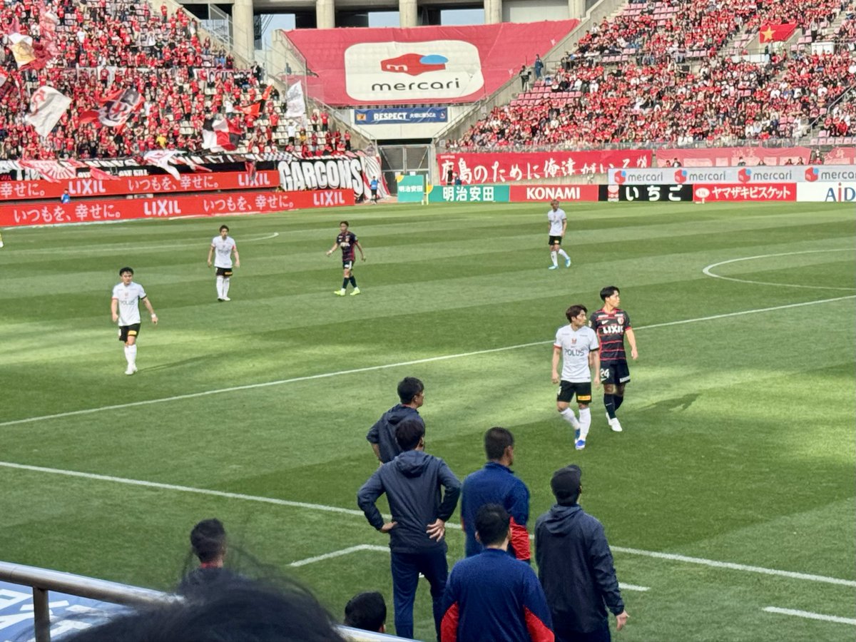 後半ATでひな壇芸人くらい立ち上がる監督・コーチ陣ｗ
勝利への執念感じましたわ🙂‍↕️