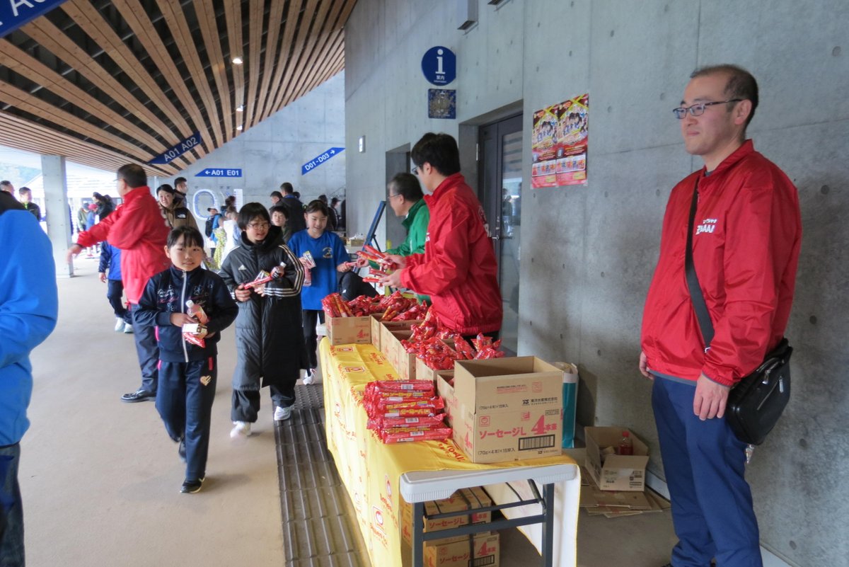 マエダ【公式】 tweet media