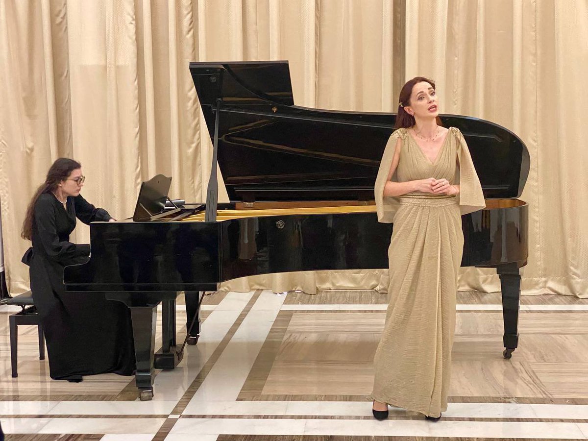 RusEmbIndia's tweet image. 🇷🇺🇮🇳 On April 17, the #Russia’n Embassy in #India hosted a festive concert, marking 79 years of #RussiaIndia diplomatic relations. 

🎼 It featured masterpieces of Russian classical music by the renowned composers.

👉🏻 t.me/RusEmbIndia/15…

#DruzhbaDosti